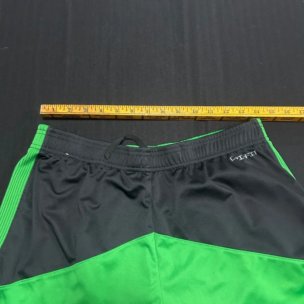 Nike Oregon Ducks Dri-FIT Athletic Shorts Mens Medium Black Green Colorblock